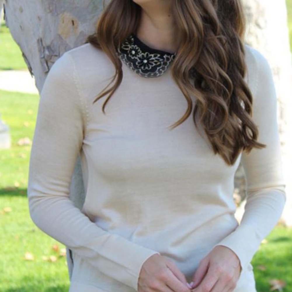 Last 1! NWT Jeweled Collar Sweater - Picture 2 of 5
